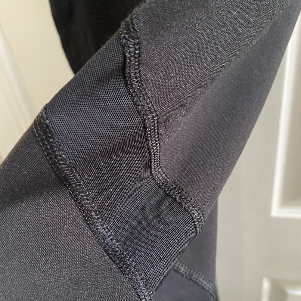 Old Navy Petite Womens High Waisted. Leggings with Mesh Panels Black - Picture 8 of 8